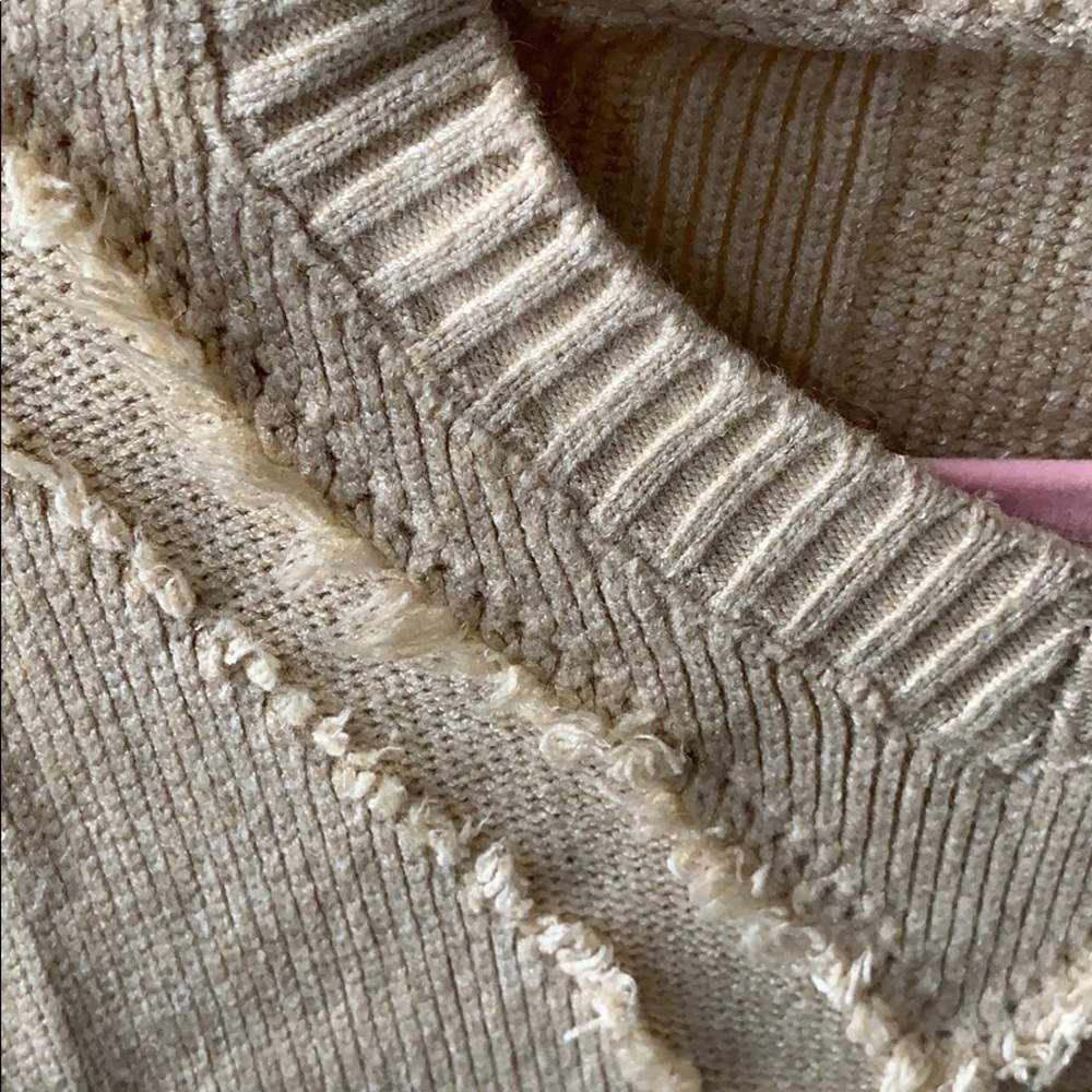 Sweater - Picture 2 of 6